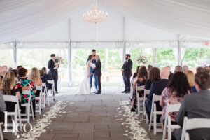 outdoor wedding reception tips